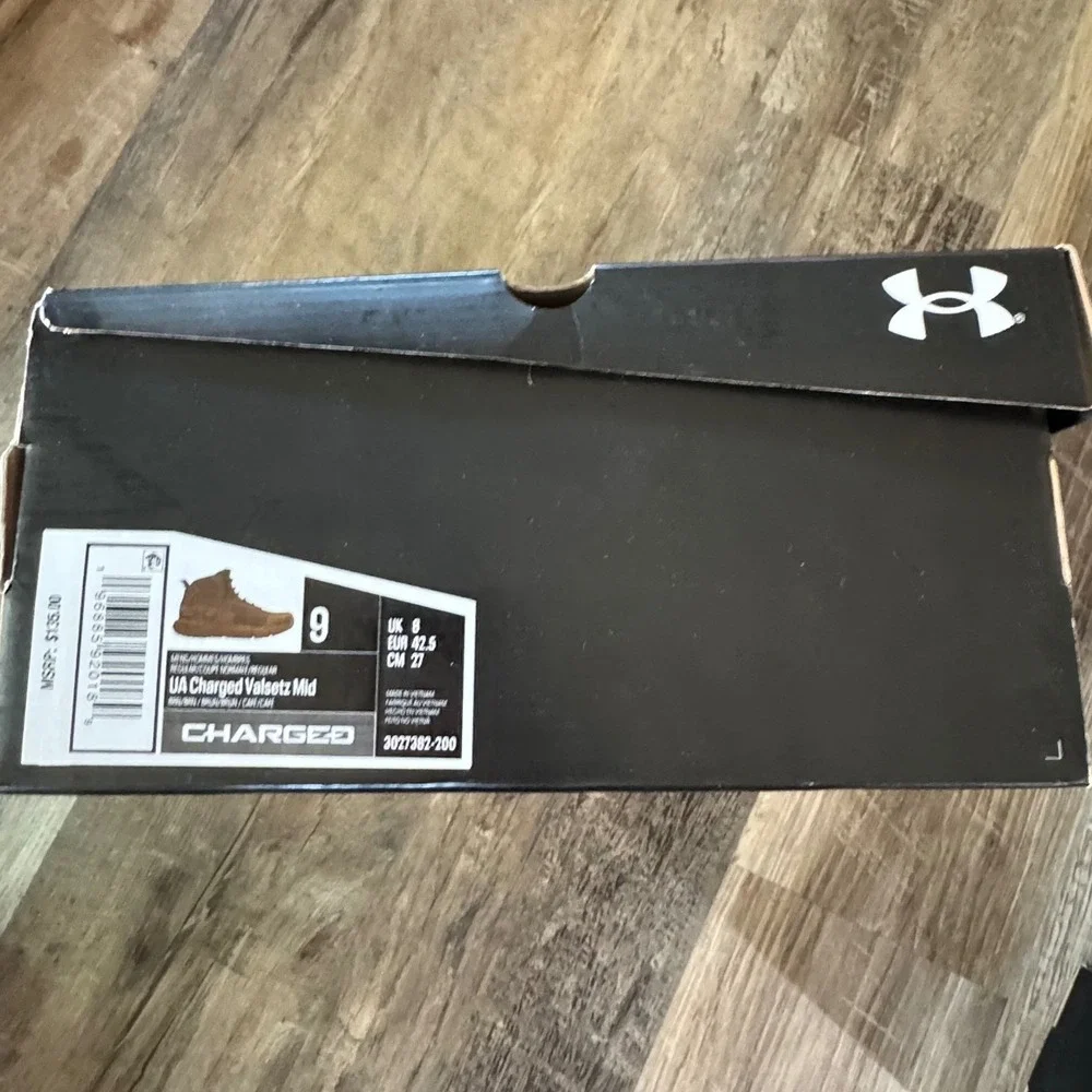 Under Armour Boots Mens 9 Tan UA Charged Valsetz Mid Tactical Vibram 3027362-200